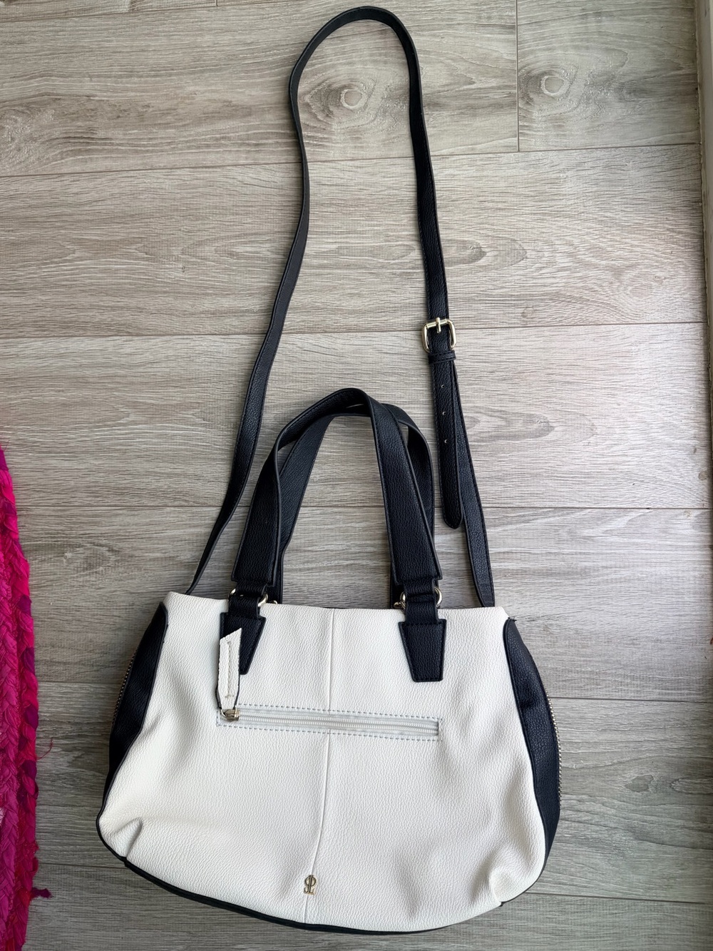 Jennifer Lopez Black & White Two-Tone Shoulder Bag